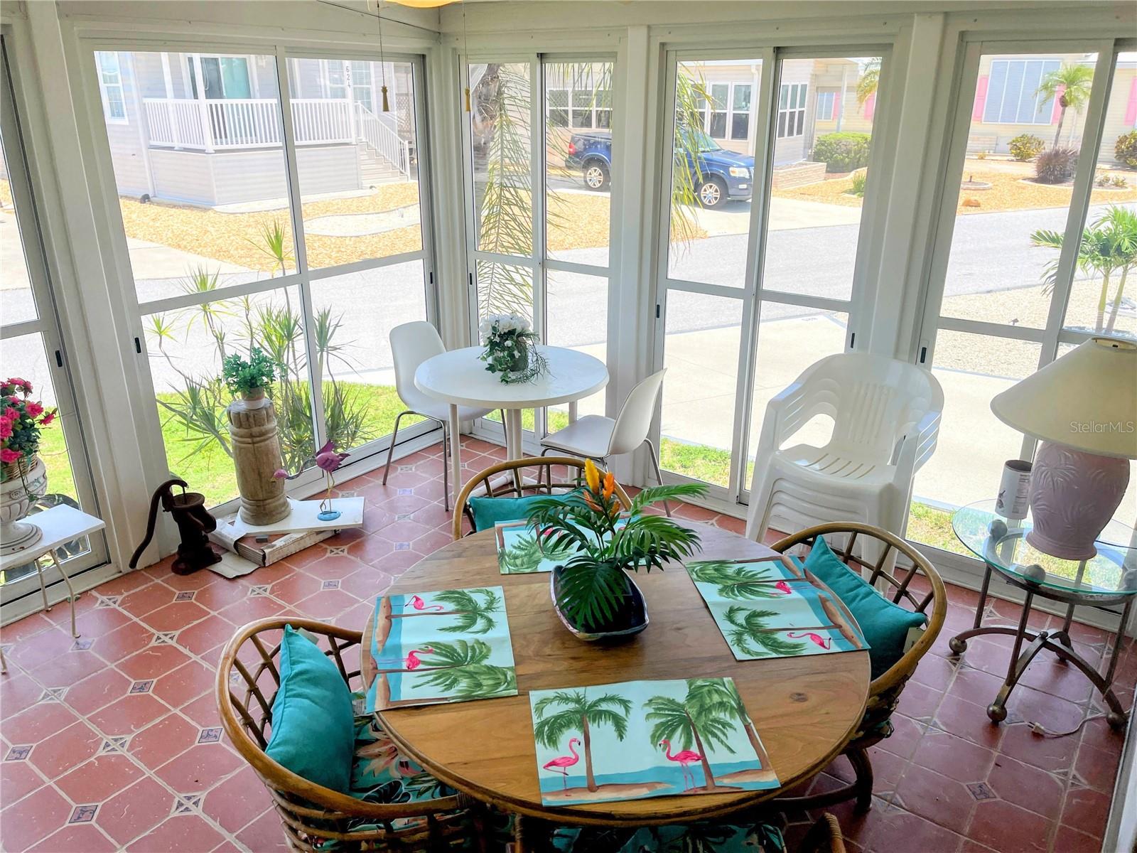 COUNTRY CLUB ESTATES - Residential