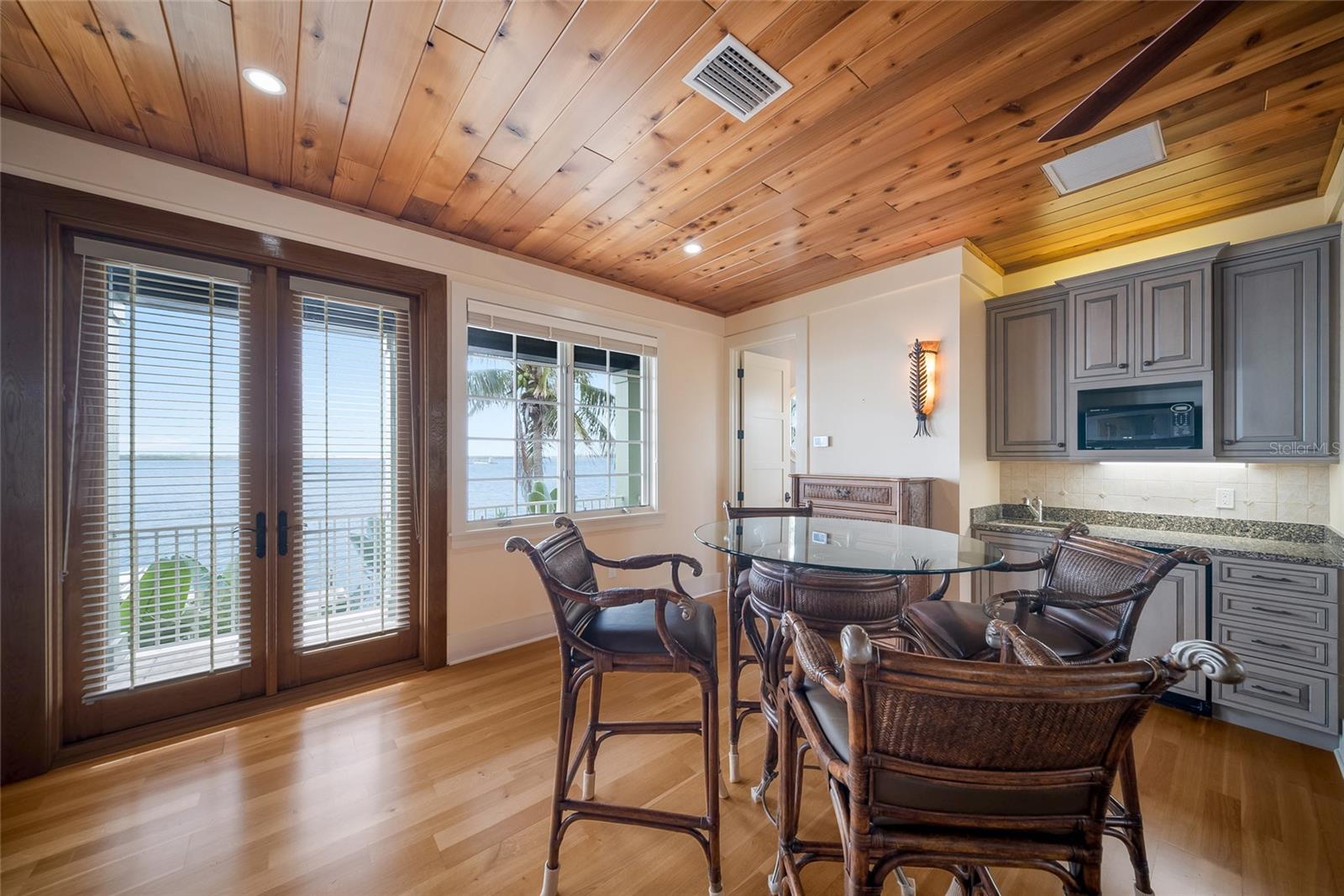 SUNRISE PARK REP - Residential