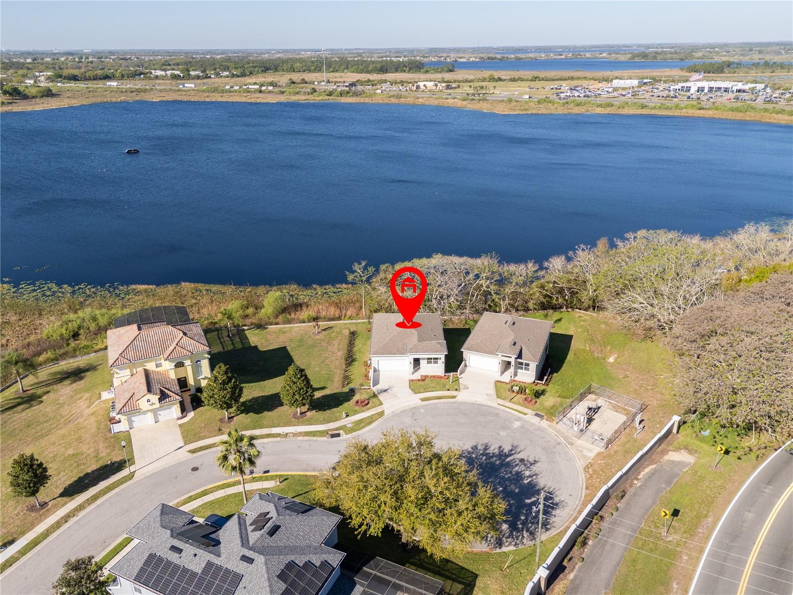 CALABAY PARC AT TOWER LAKE - Residential
