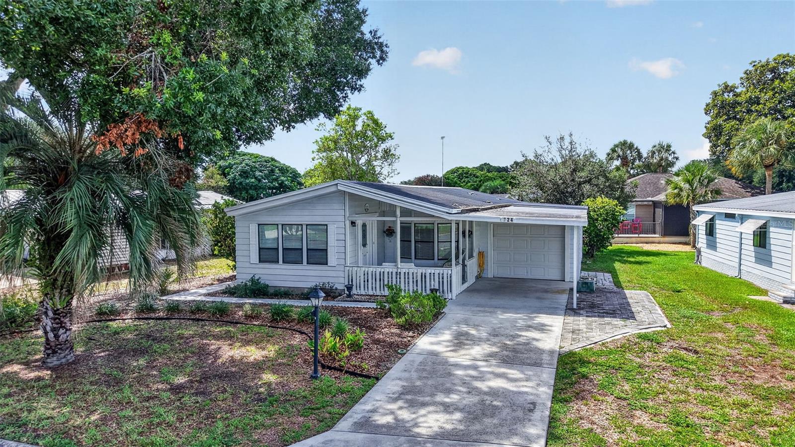 LADY LAKE ORANGE BLOSSOM GARDENS UNIT 05 - Residential