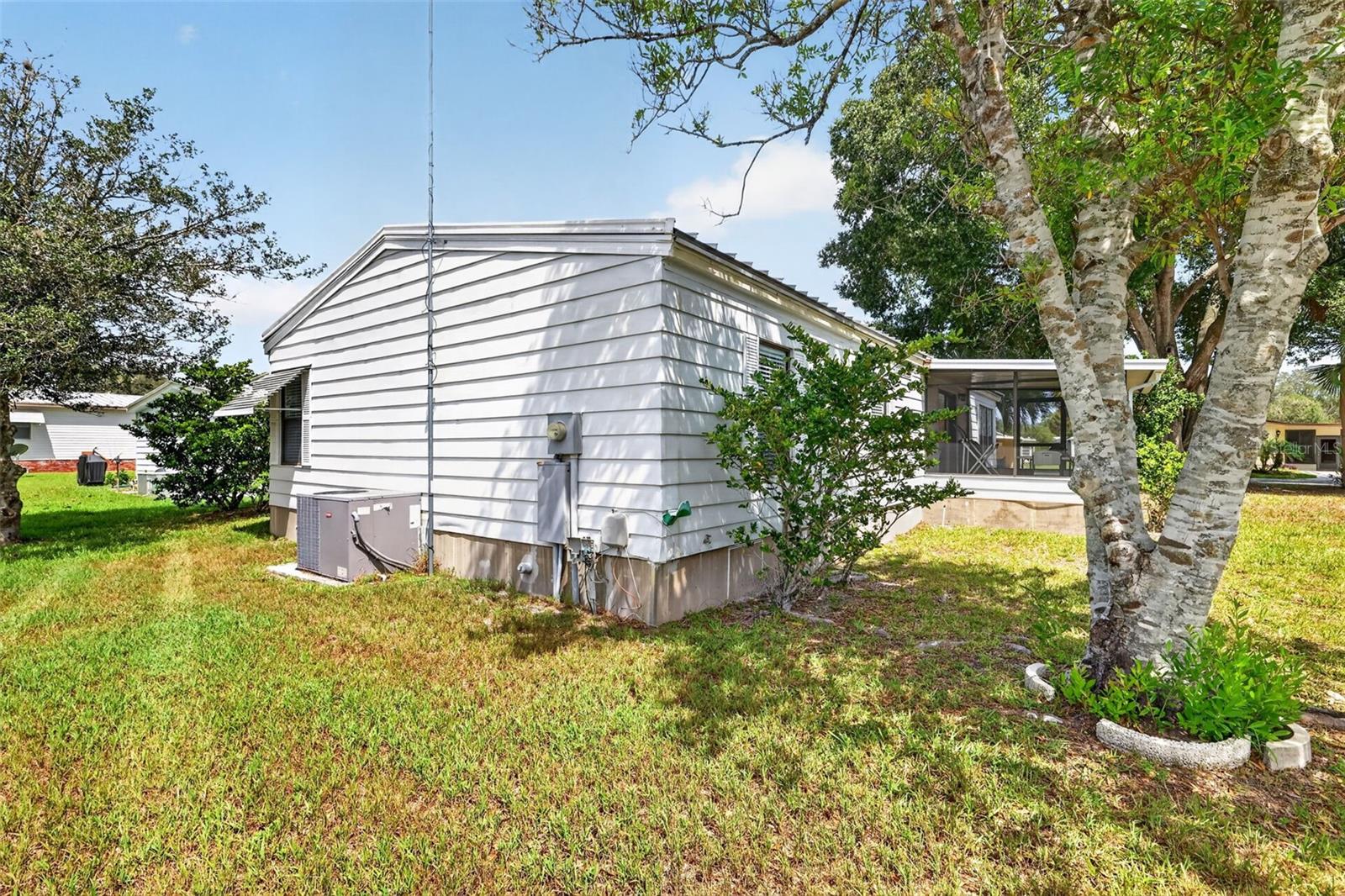 LADY LAKE ORANGE BLOSSOM GARDENS UNIT 05 - Residential