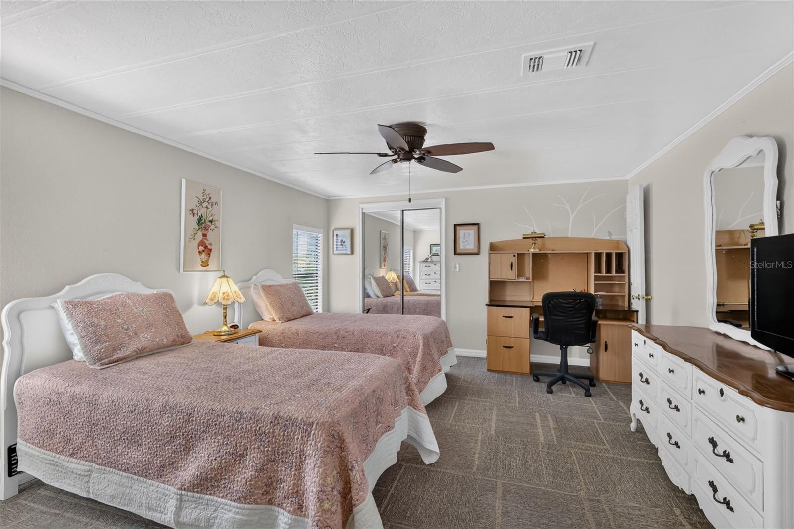 LADY LAKE ORANGE BLOSSOM GARDENS UNIT 05 - Residential