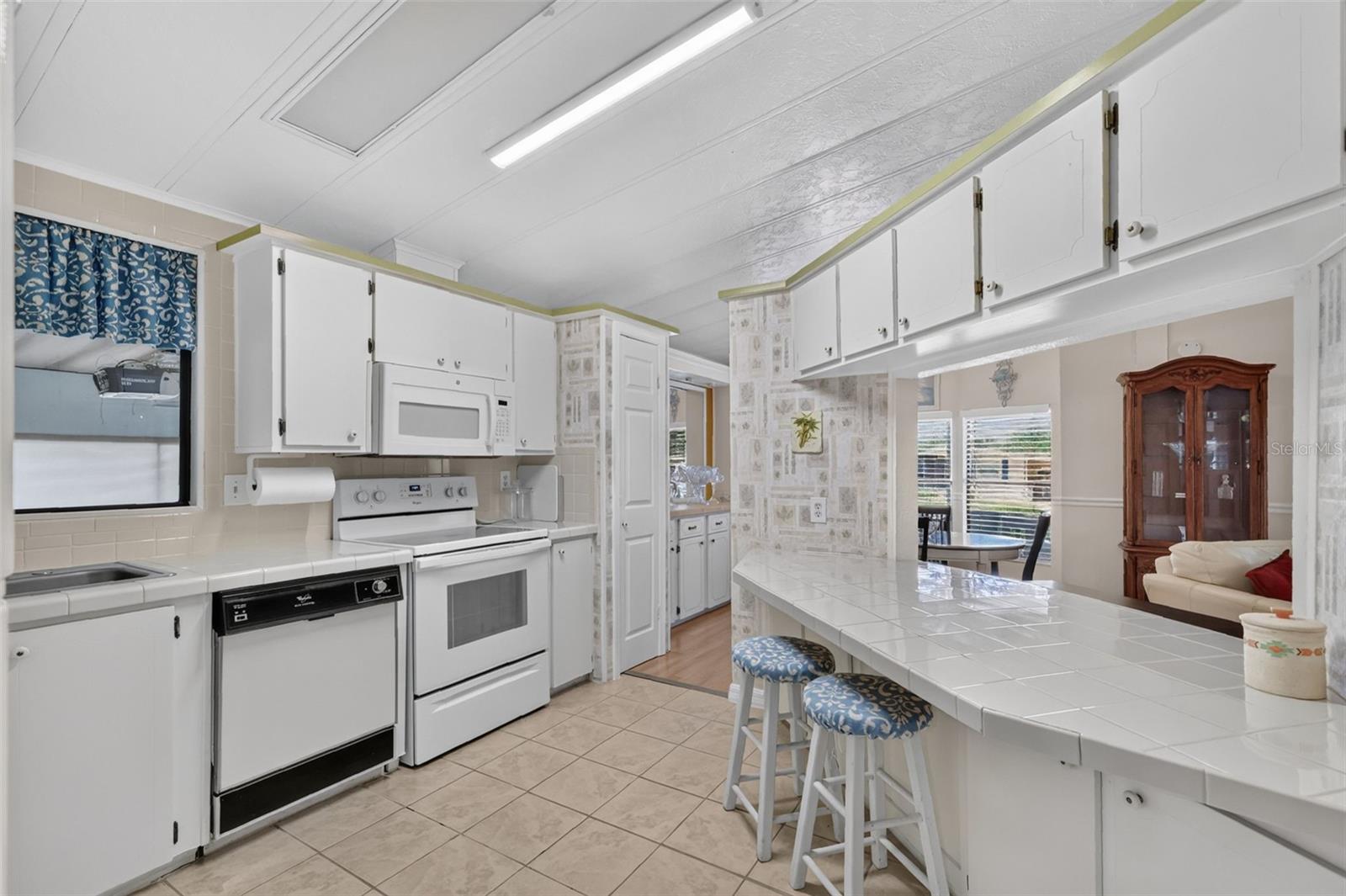 LADY LAKE ORANGE BLOSSOM GARDENS UNIT 05 - Residential
