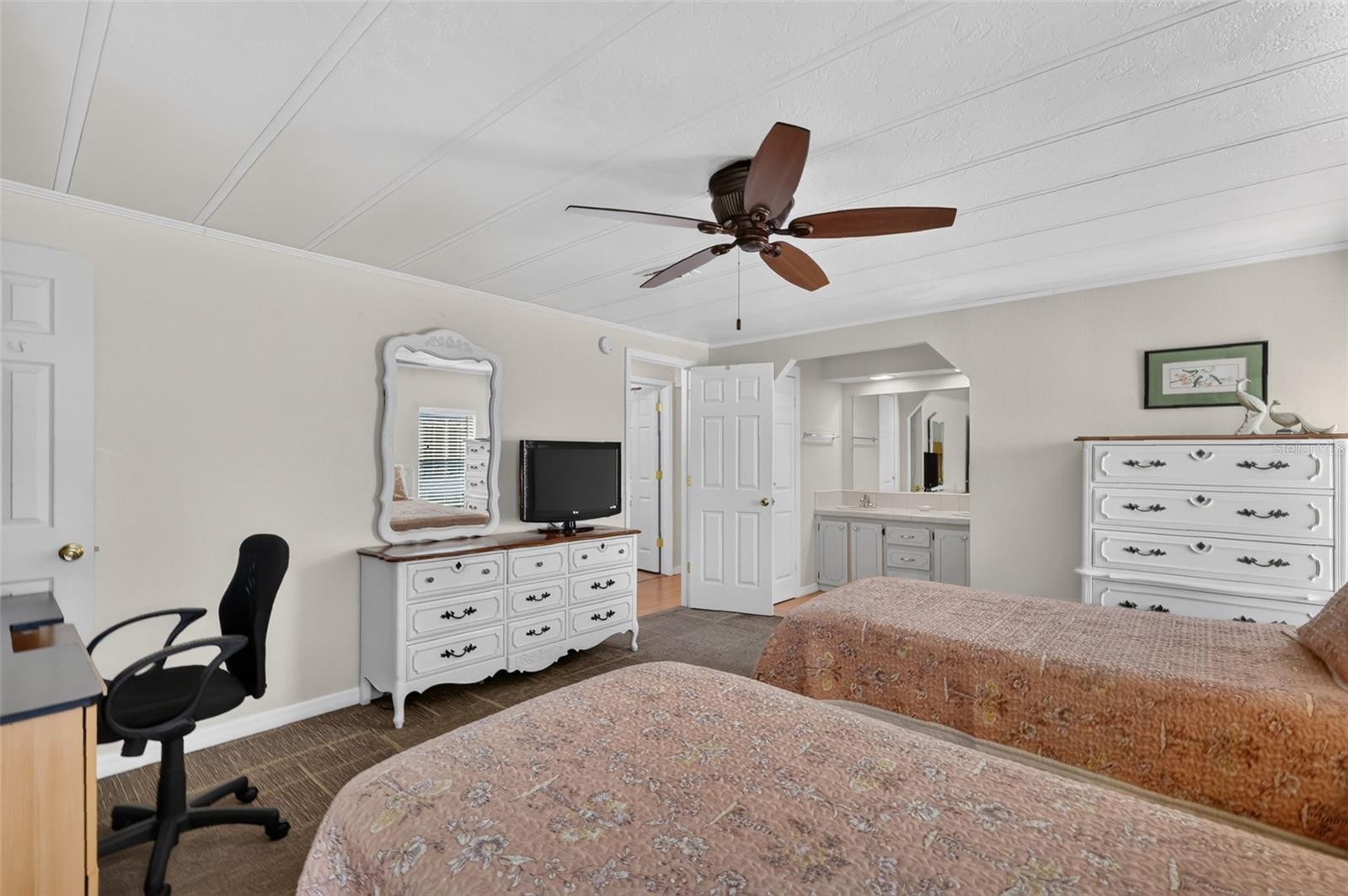 LADY LAKE ORANGE BLOSSOM GARDENS UNIT 05 - Residential