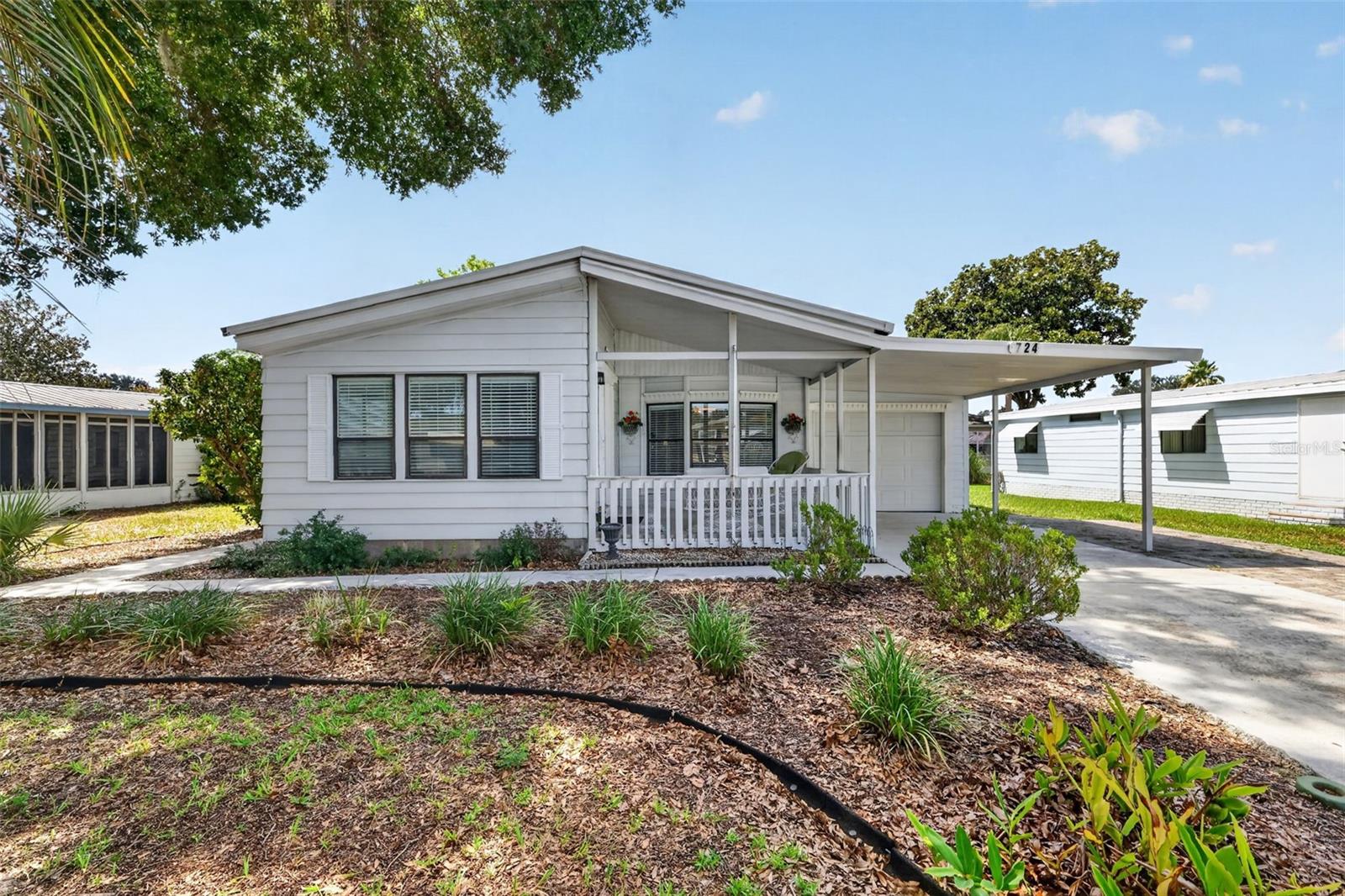 LADY LAKE ORANGE BLOSSOM GARDENS UNIT 05 - Residential