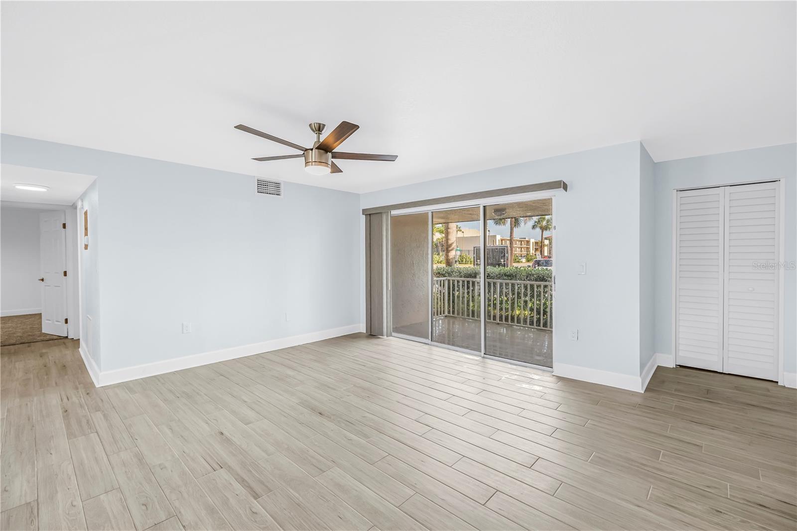 ST PETERSBURG BEACH NORTH UNIT 7 - Commercial Sale