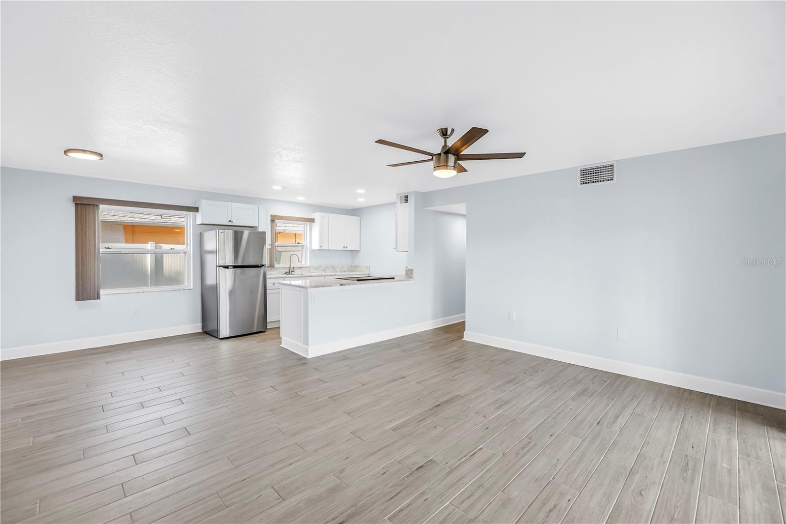 ST PETERSBURG BEACH NORTH UNIT 7 - Commercial Sale