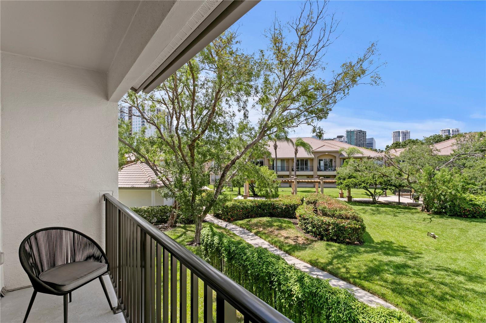 ISLAND WALK A CONDO - Residential
