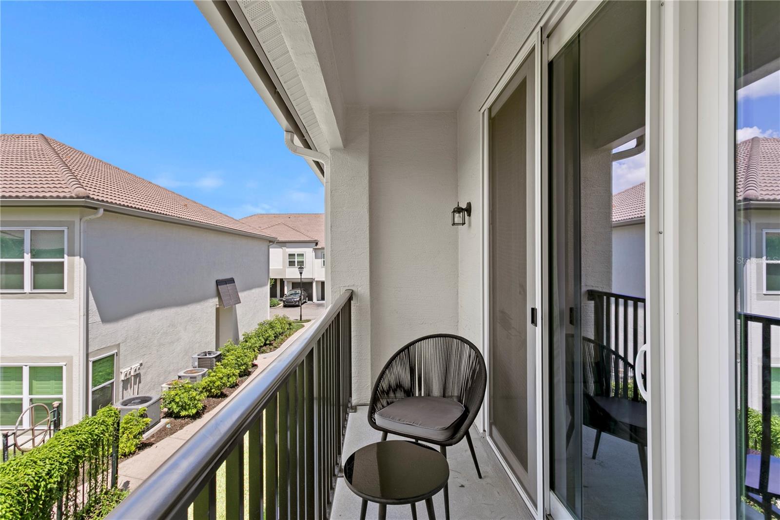ISLAND WALK A CONDO - Residential