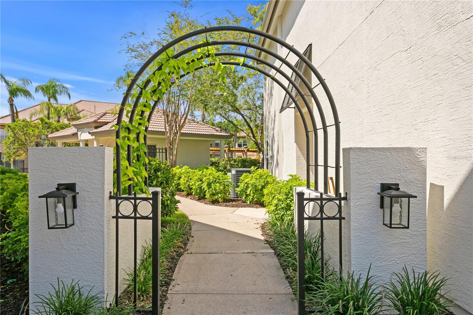 ISLAND WALK A CONDO - Residential