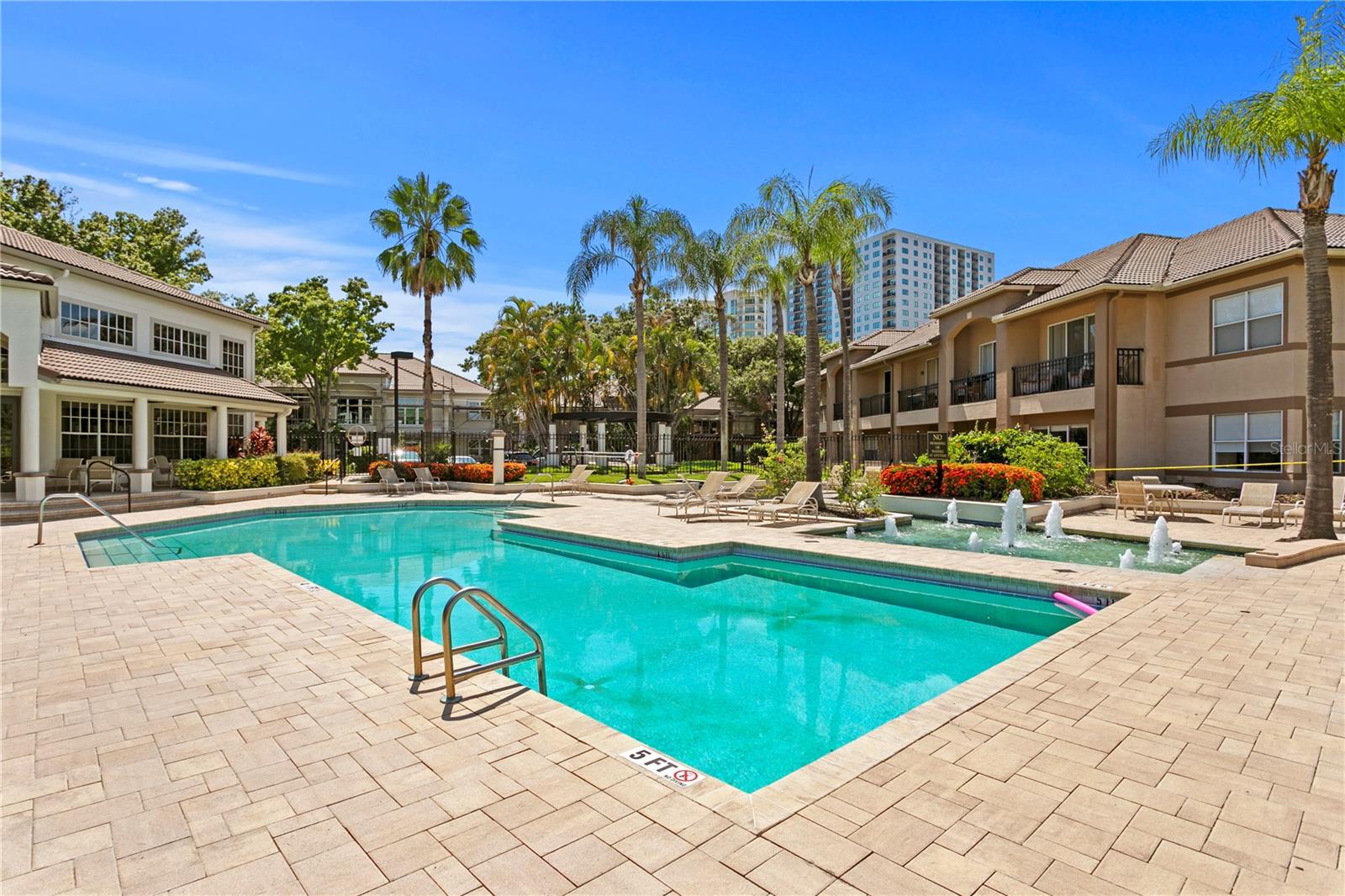 ISLAND WALK A CONDO - Residential