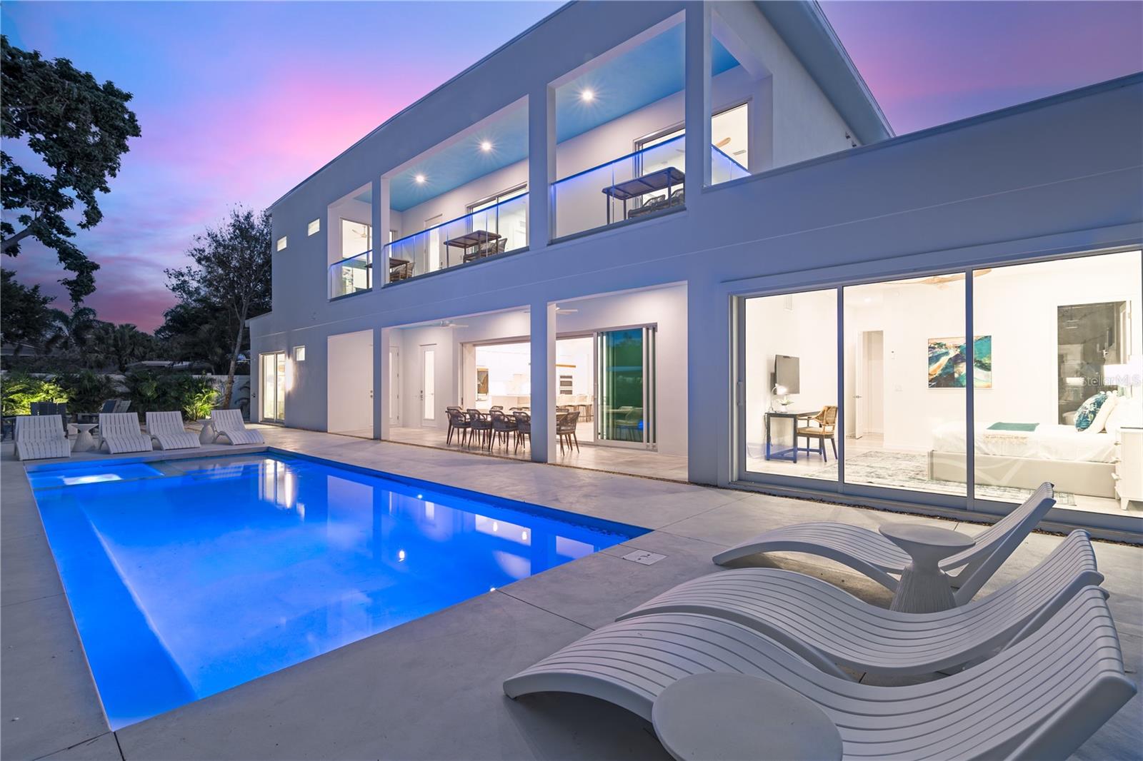 SOUTH GATE - Residential