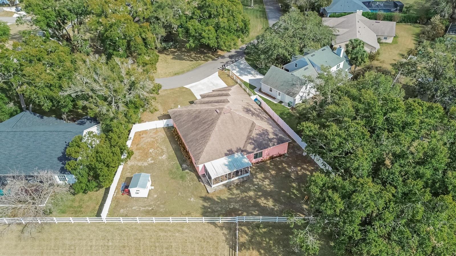 ILAKEE OAKS - Residential