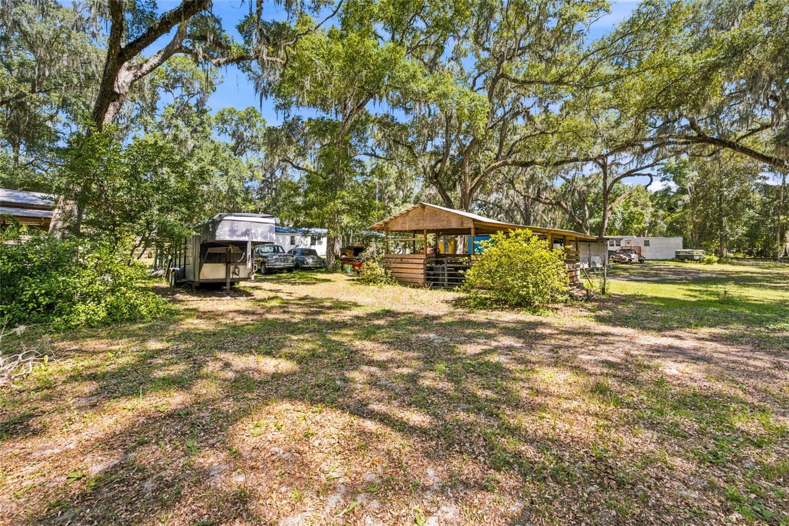MEADOWBROOK RANCHES - Residential