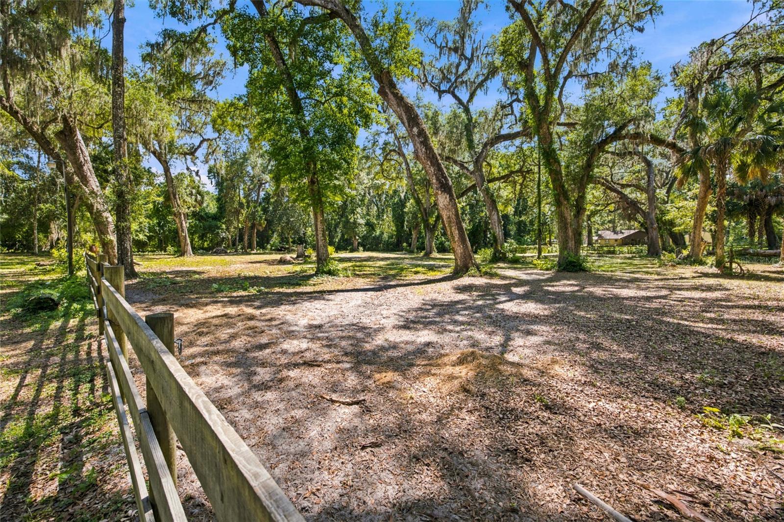 MEADOWBROOK RANCHES - Residential