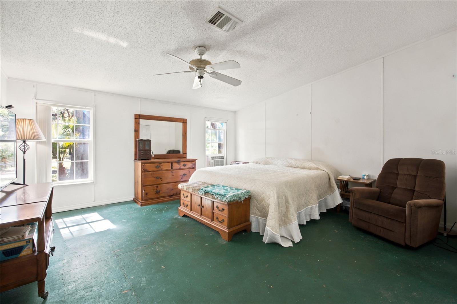 MEADOWBROOK RANCHES - Residential