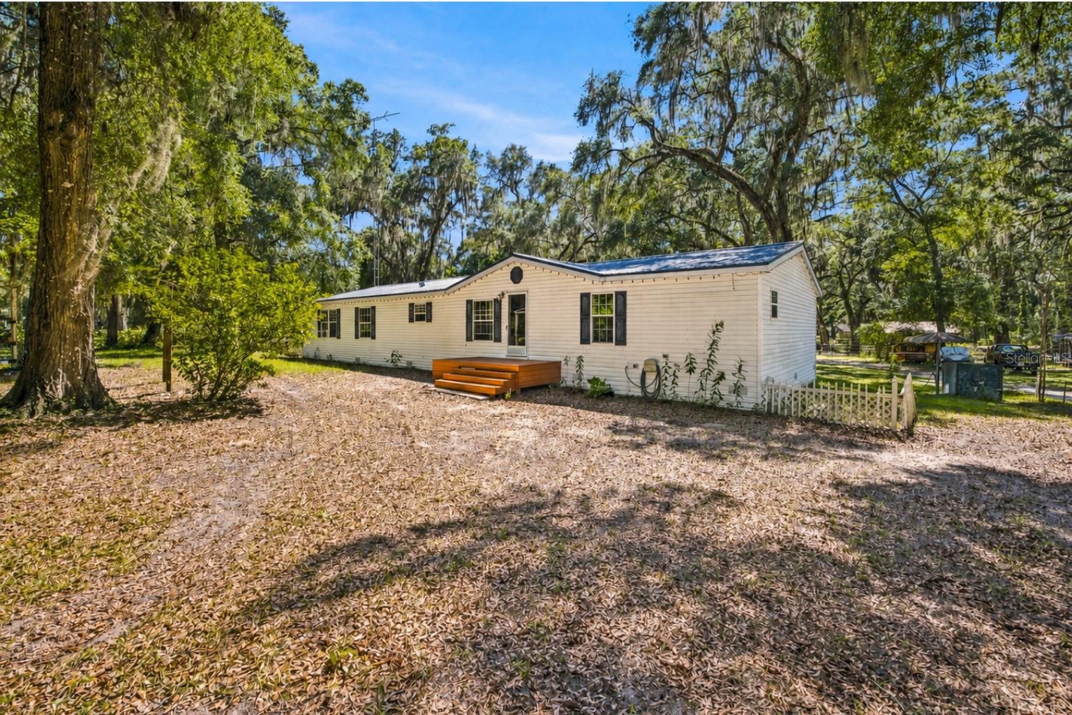 MEADOWBROOK RANCHES - Residential