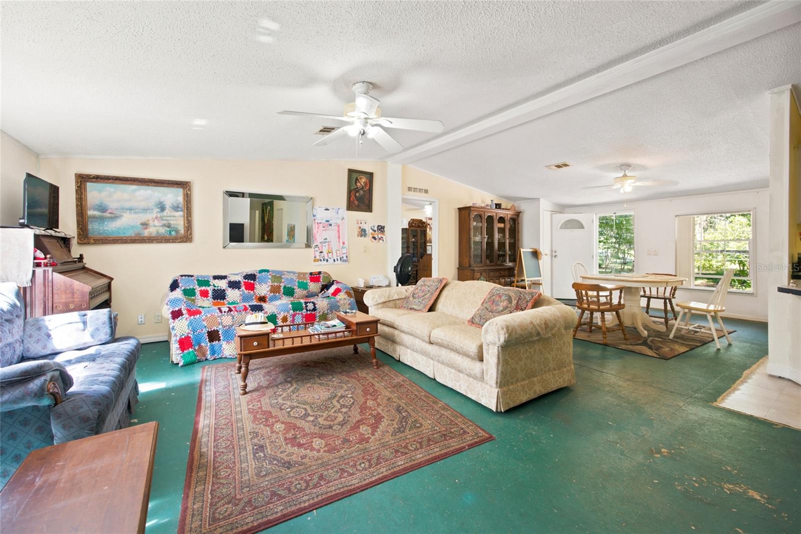 MEADOWBROOK RANCHES - Residential