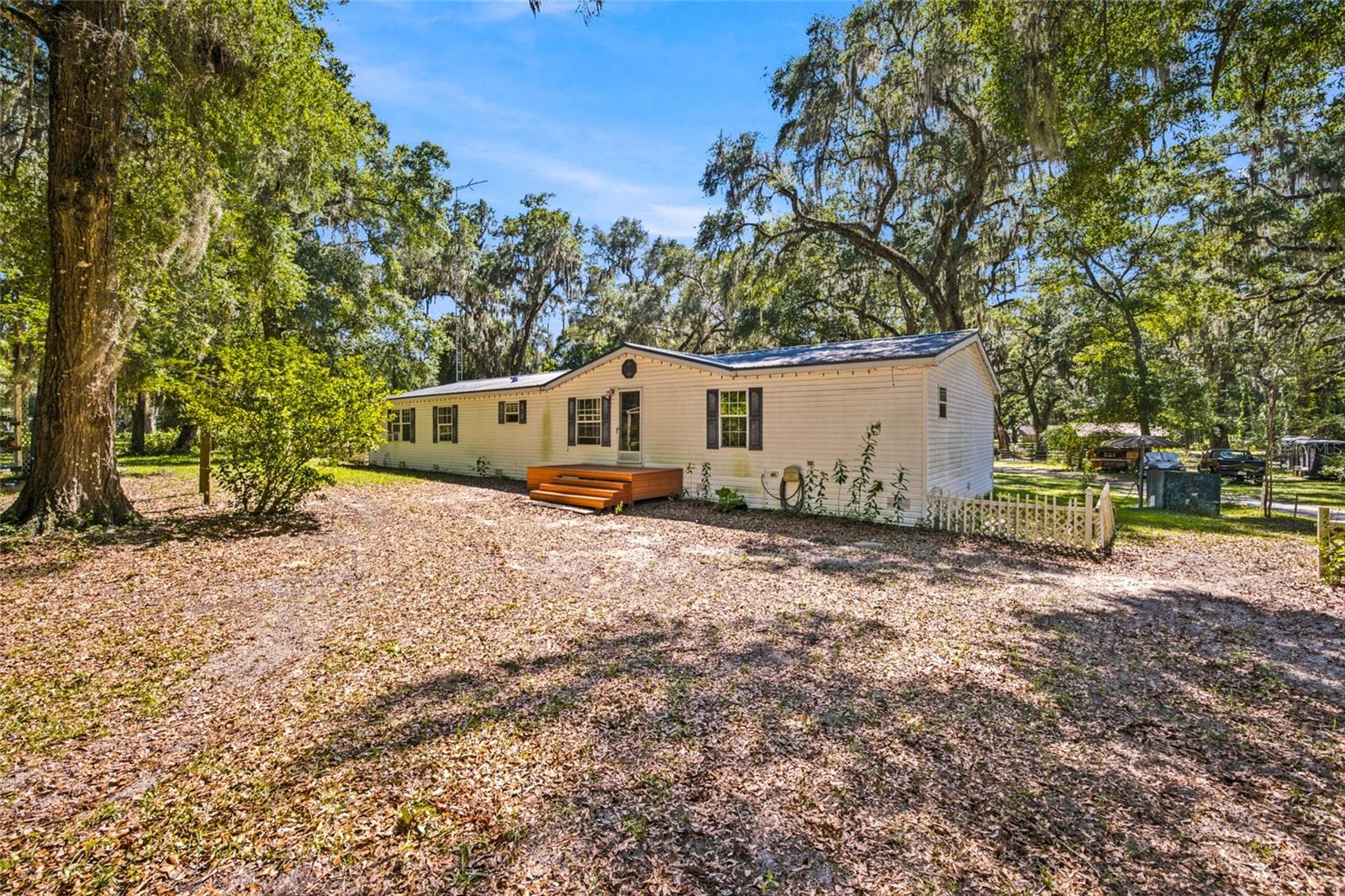 MEADOWBROOK RANCHES - Residential