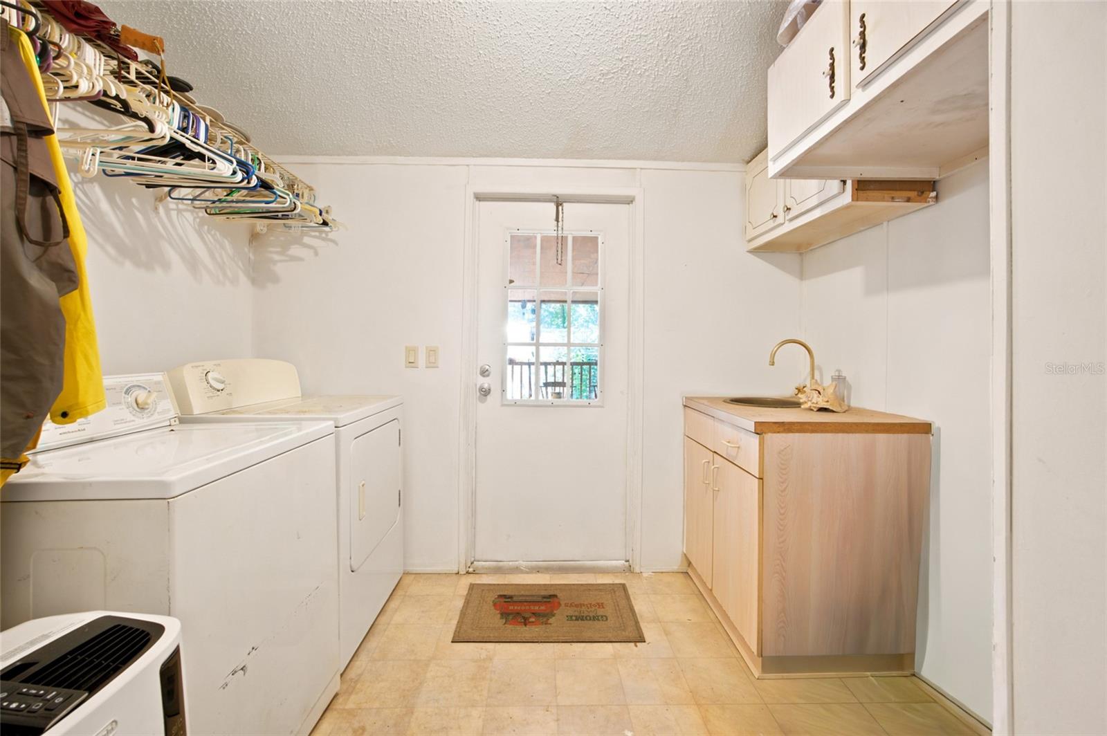 MEADOWBROOK RANCHES - Residential