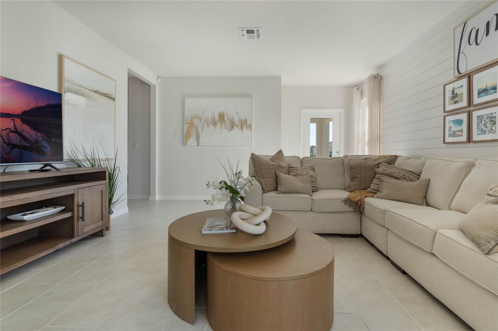 LAKE DEER ESTATES - Residential