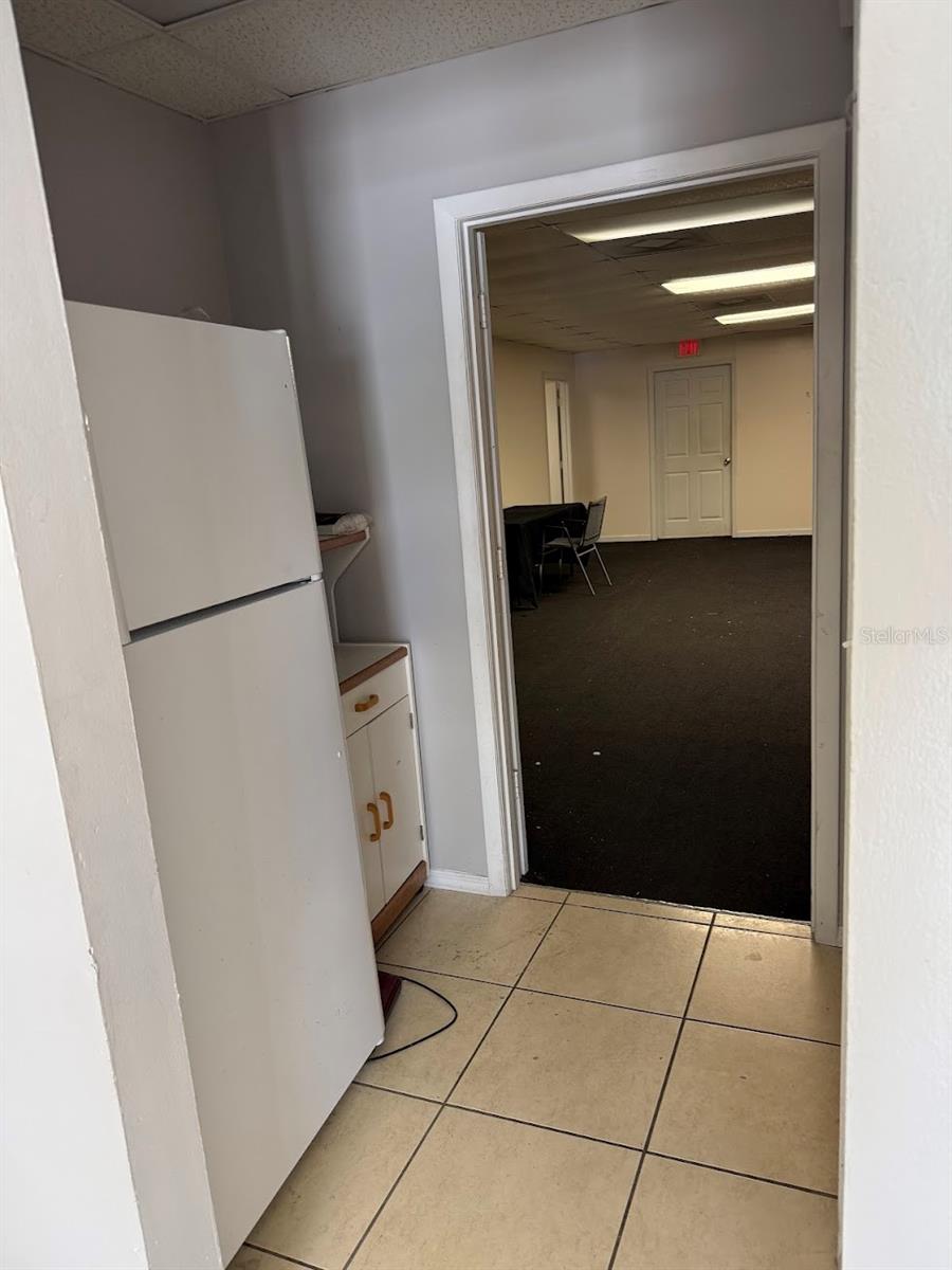 WEST 200 BUS PARK - Commercial Lease