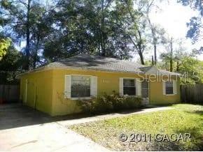 Cozy property, special for you and your family, a few minutes from the expressways. In a very quiet area, close to shops and businesses. Make your appointment to see it today.