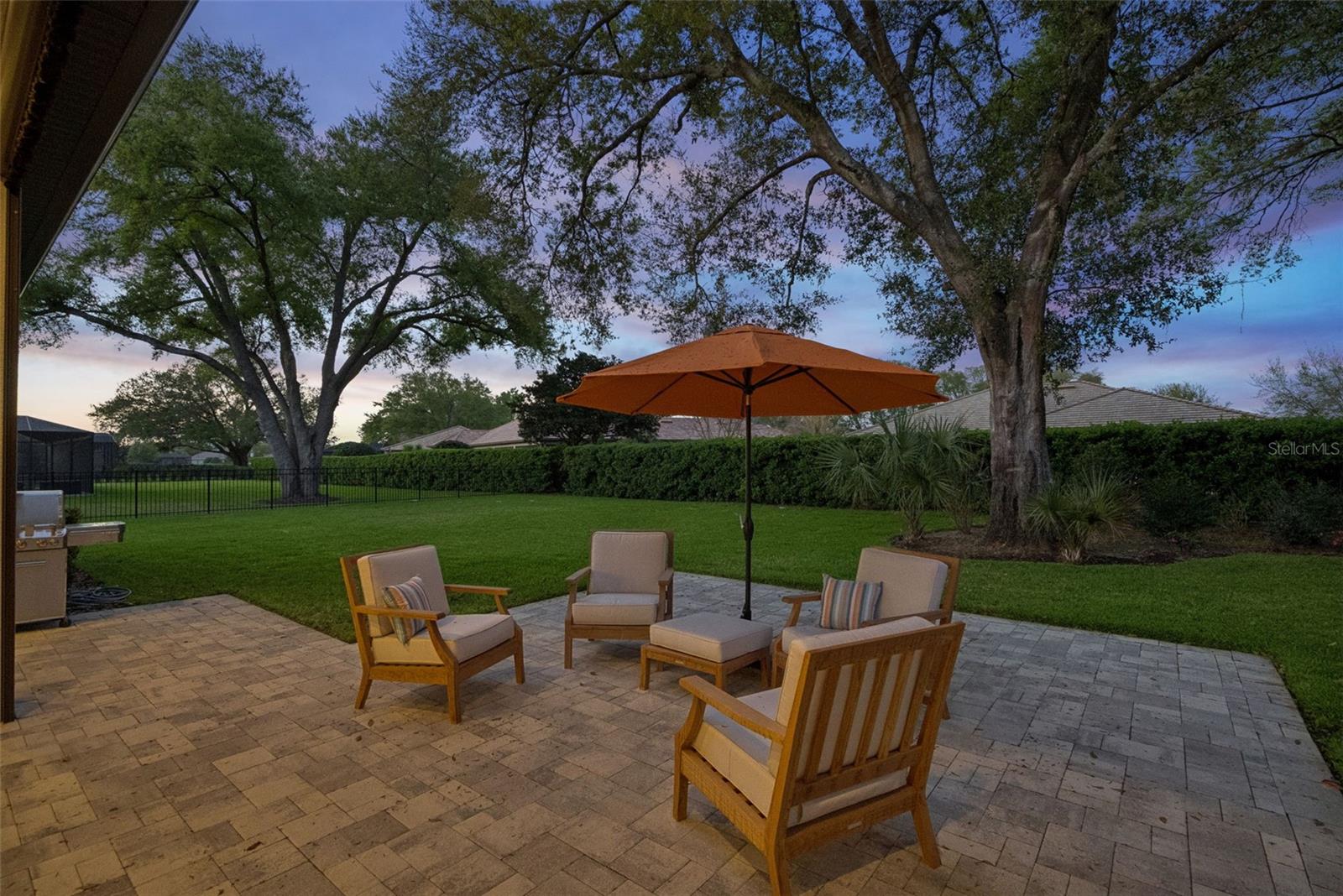 HEATHROW COUNTRY ESTATE - Residential