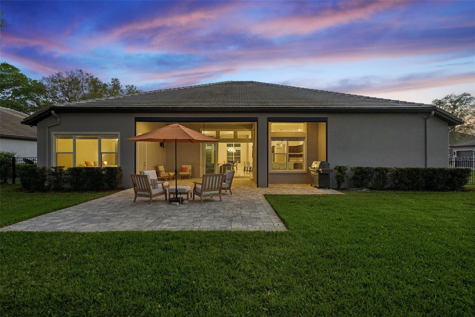 HEATHROW COUNTRY ESTATE - Residential