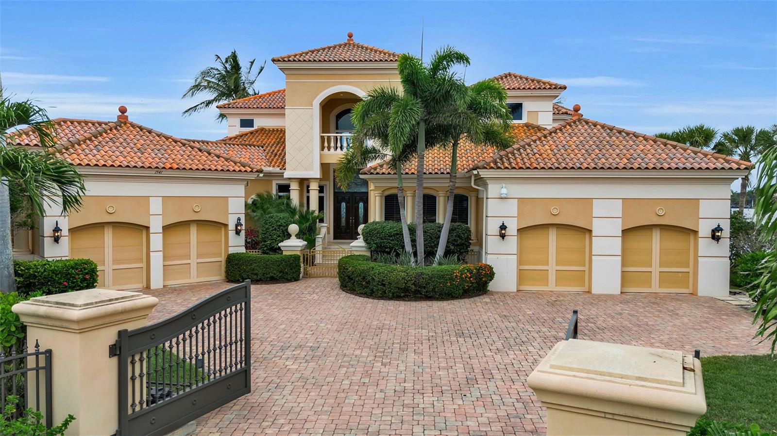 CORAL COVE - Residential
