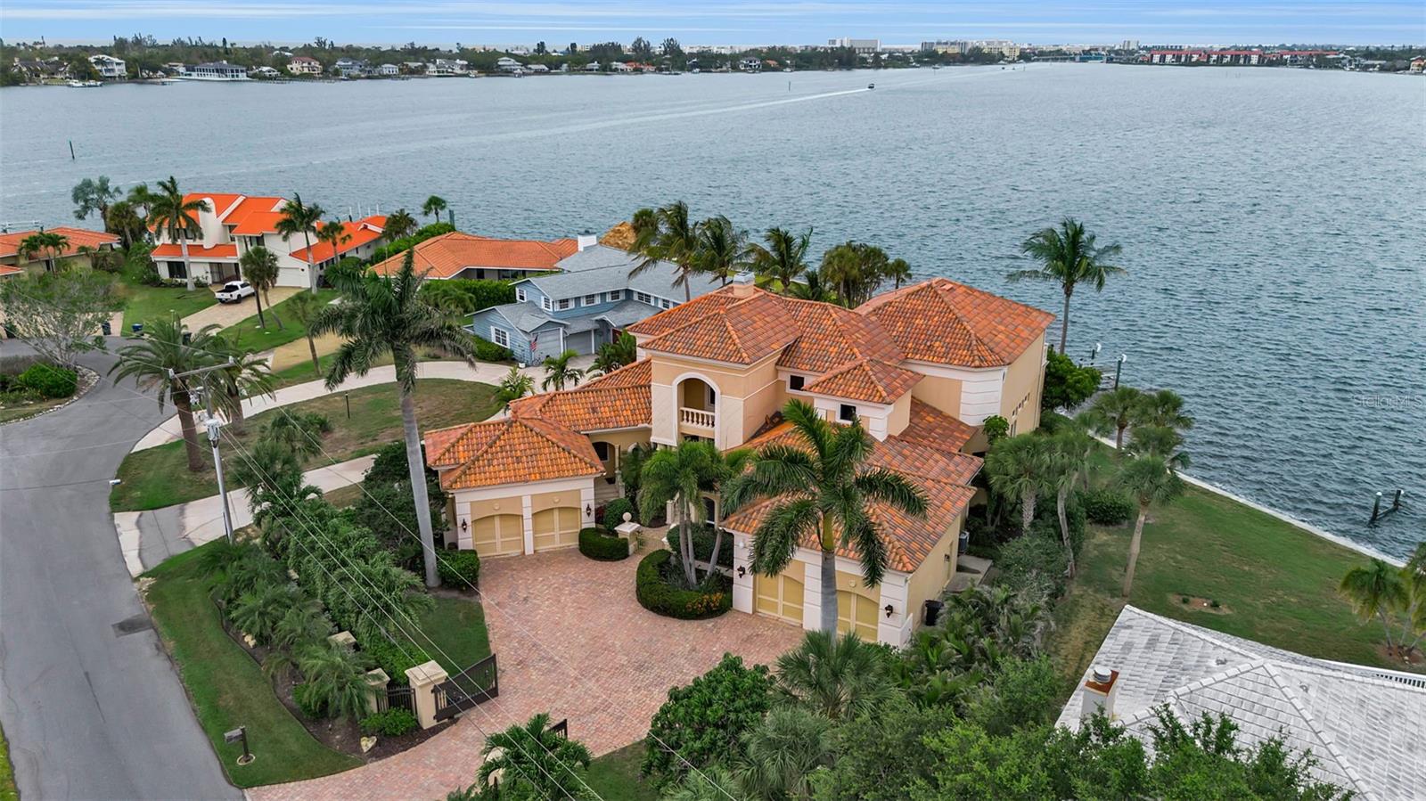 CORAL COVE - Residential