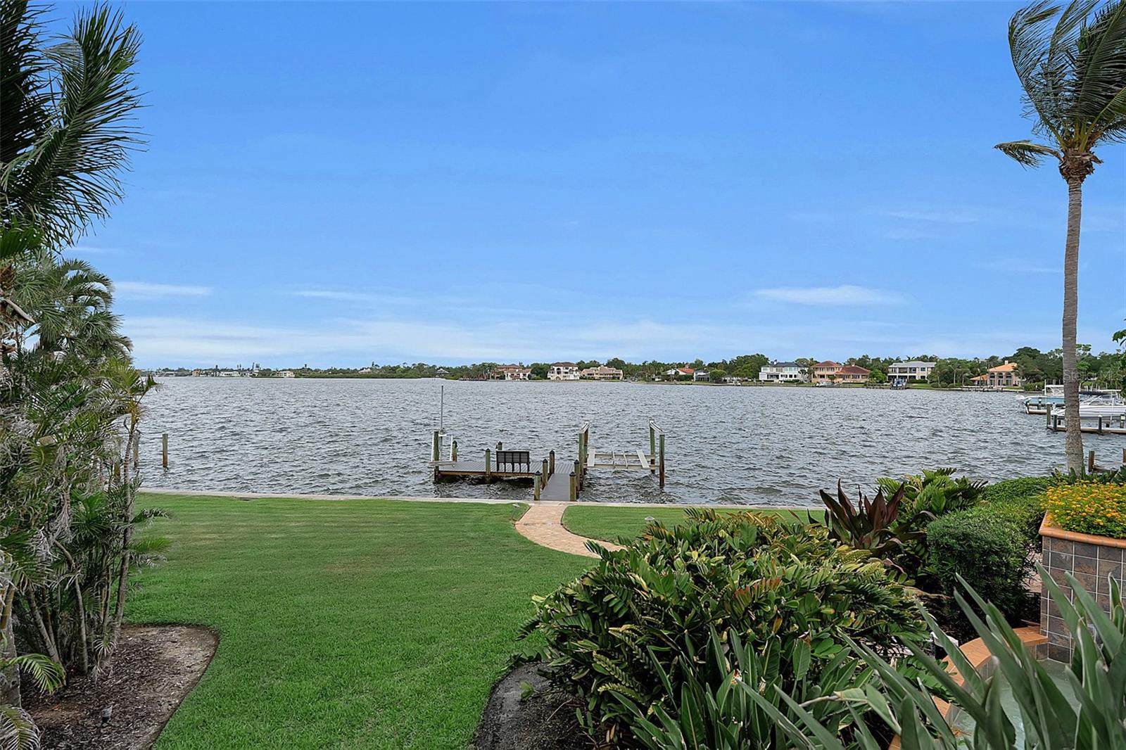 CORAL COVE - Residential
