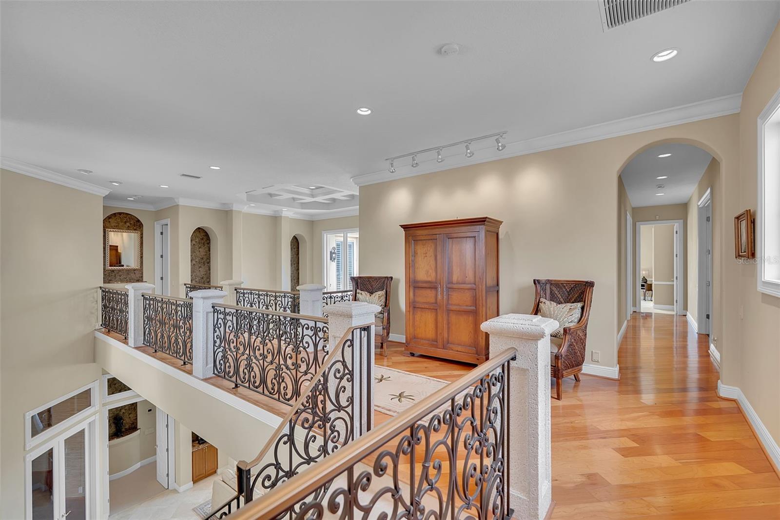 CORAL COVE - Residential
