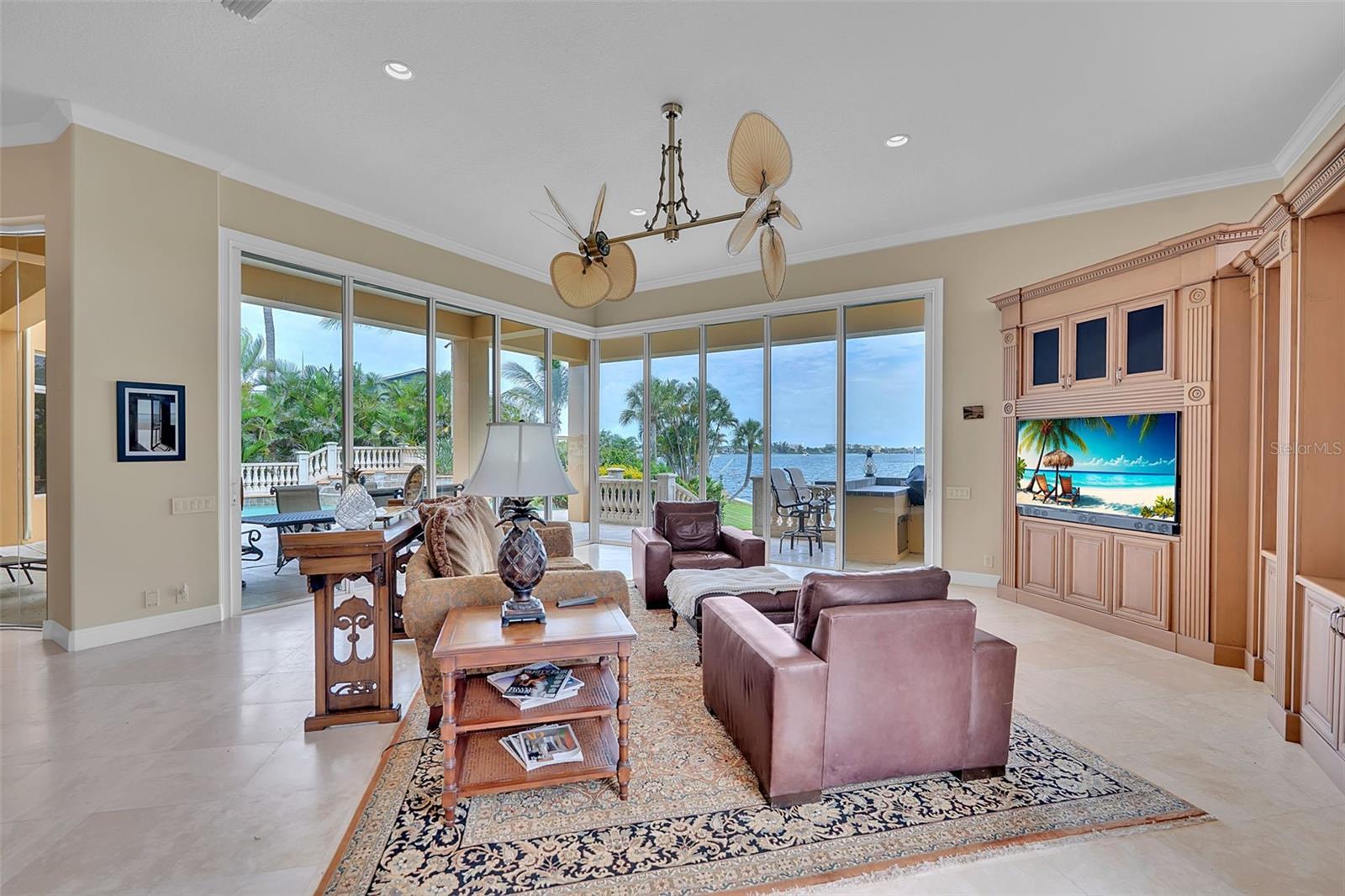 CORAL COVE - Residential
