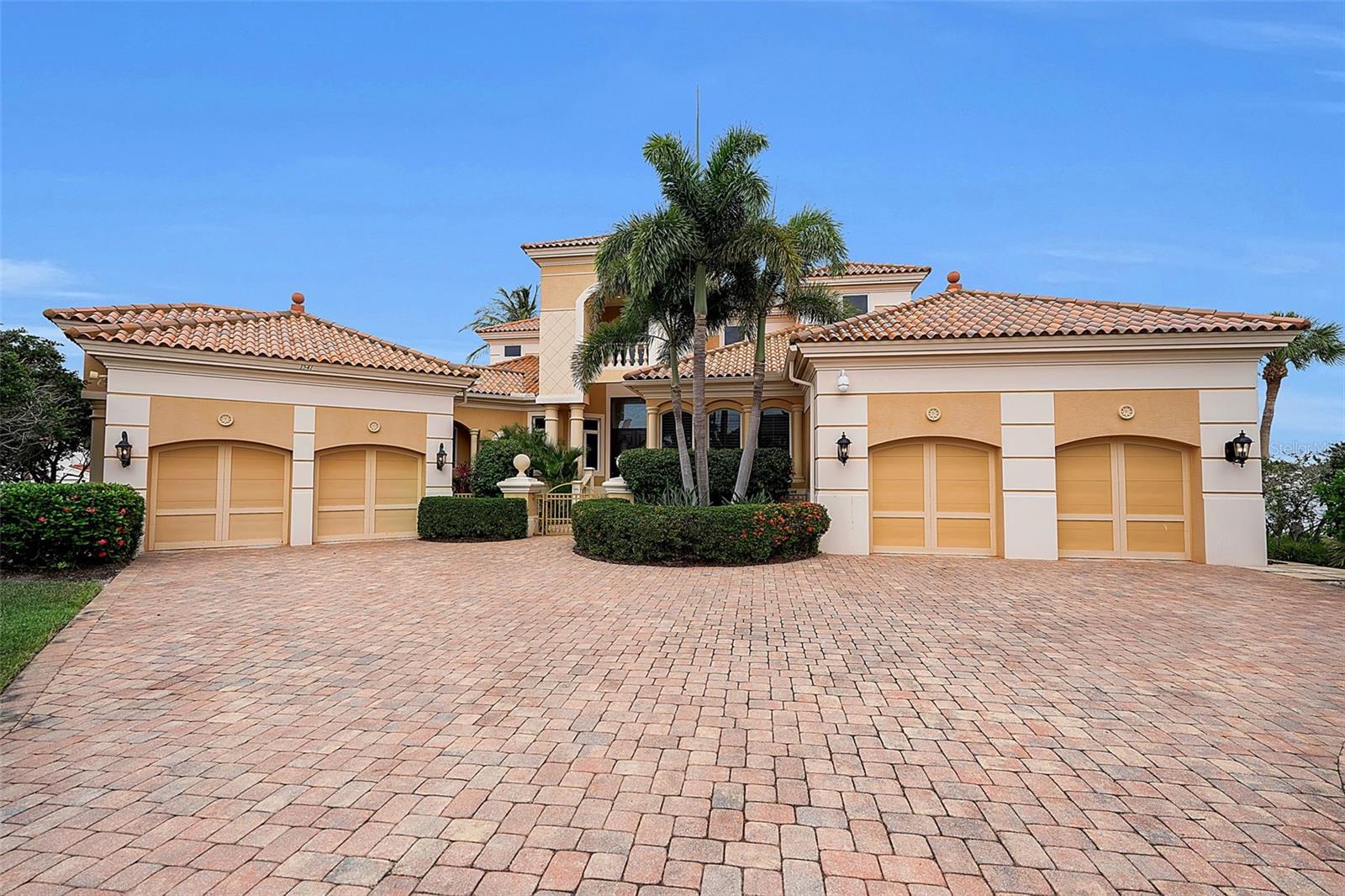 CORAL COVE - Residential