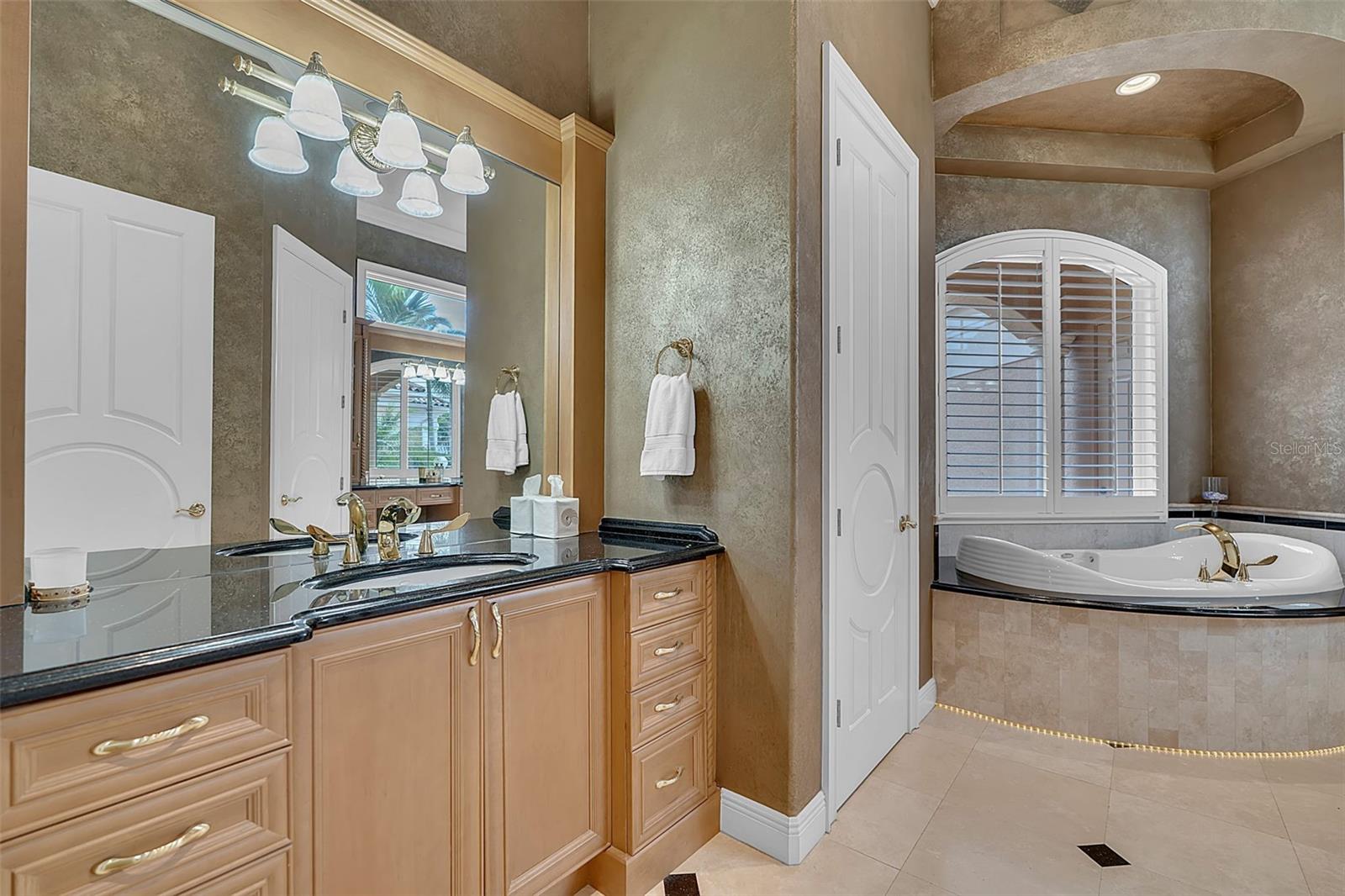 CORAL COVE - Residential
