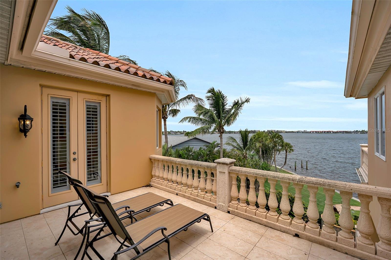 CORAL COVE - Residential