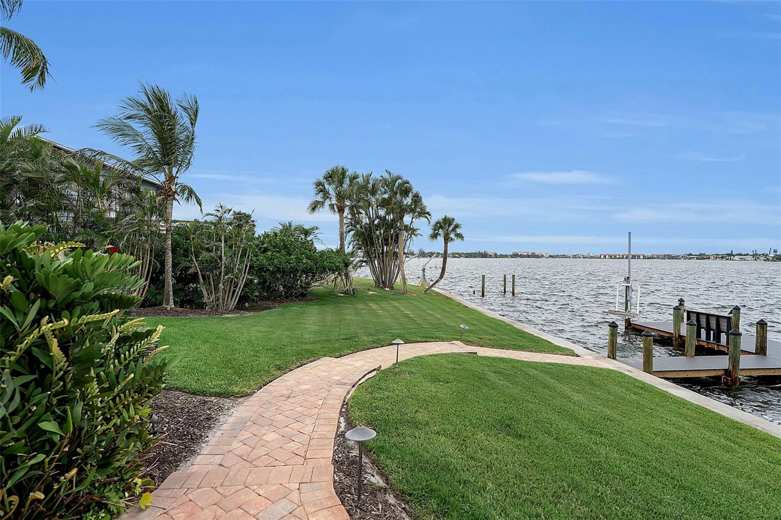 CORAL COVE - Residential