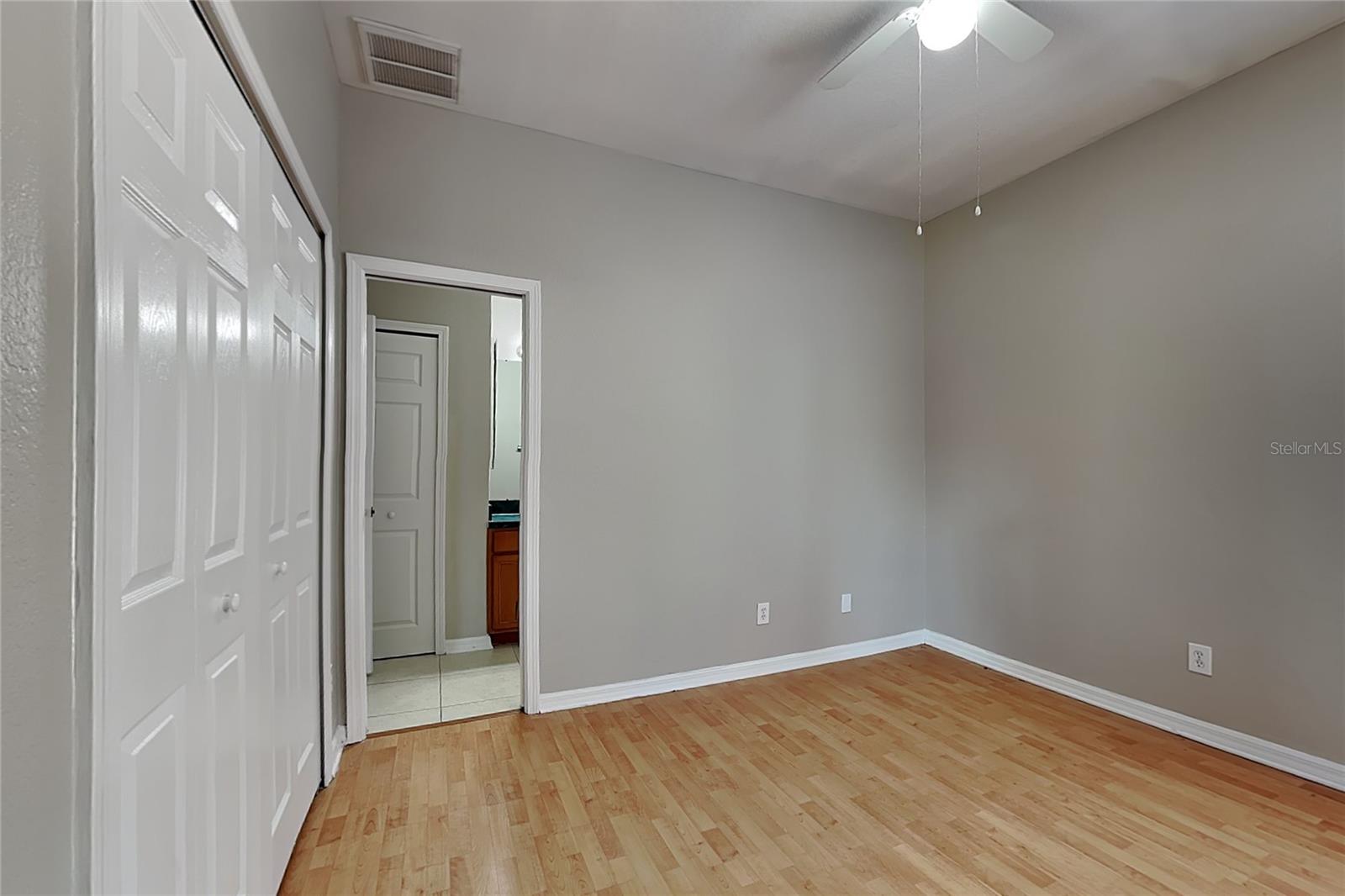EDGEWATER VILLAGE UNIT 1 - Residential Lease