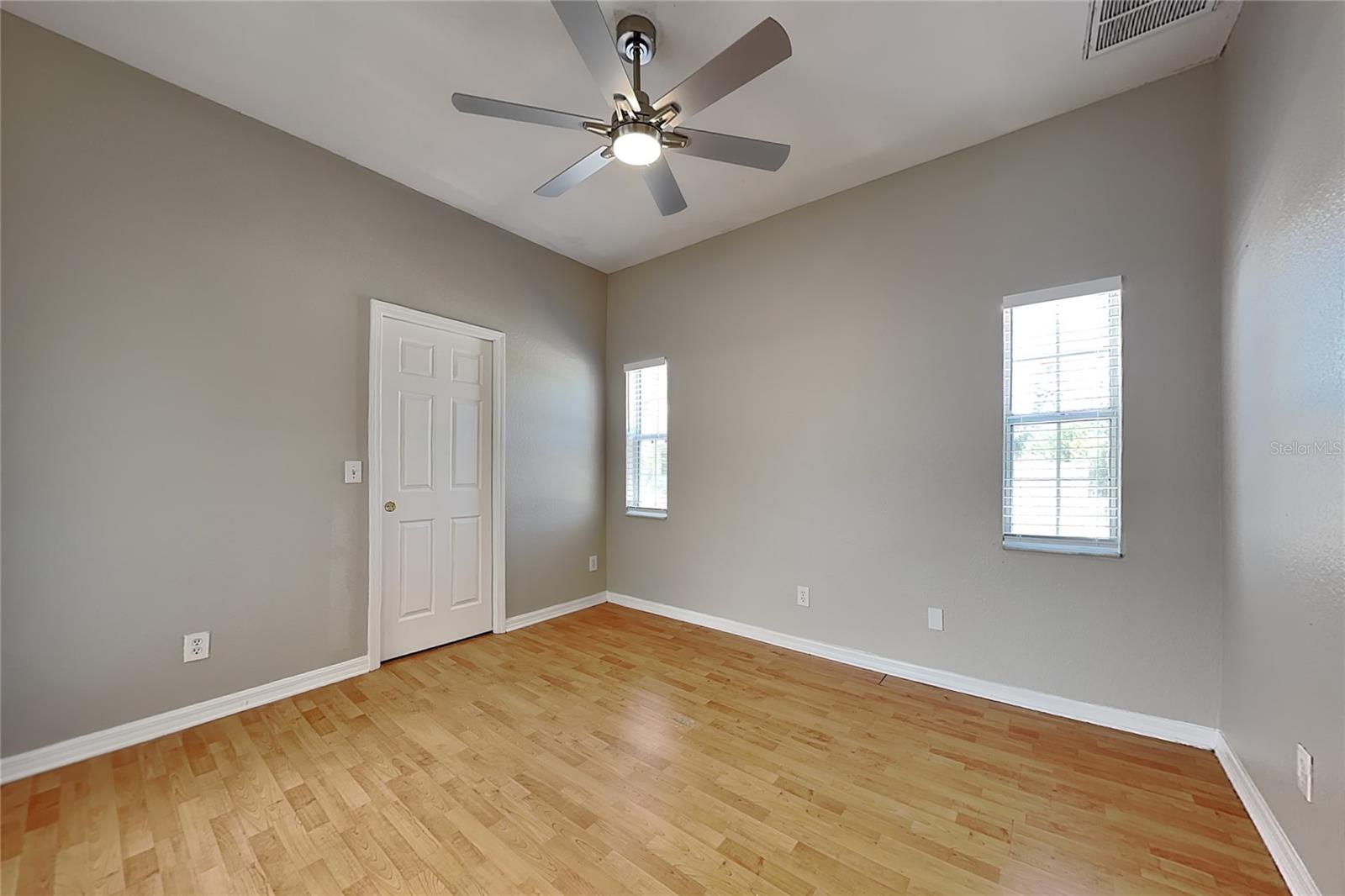 EDGEWATER VILLAGE UNIT 1 - Residential Lease
