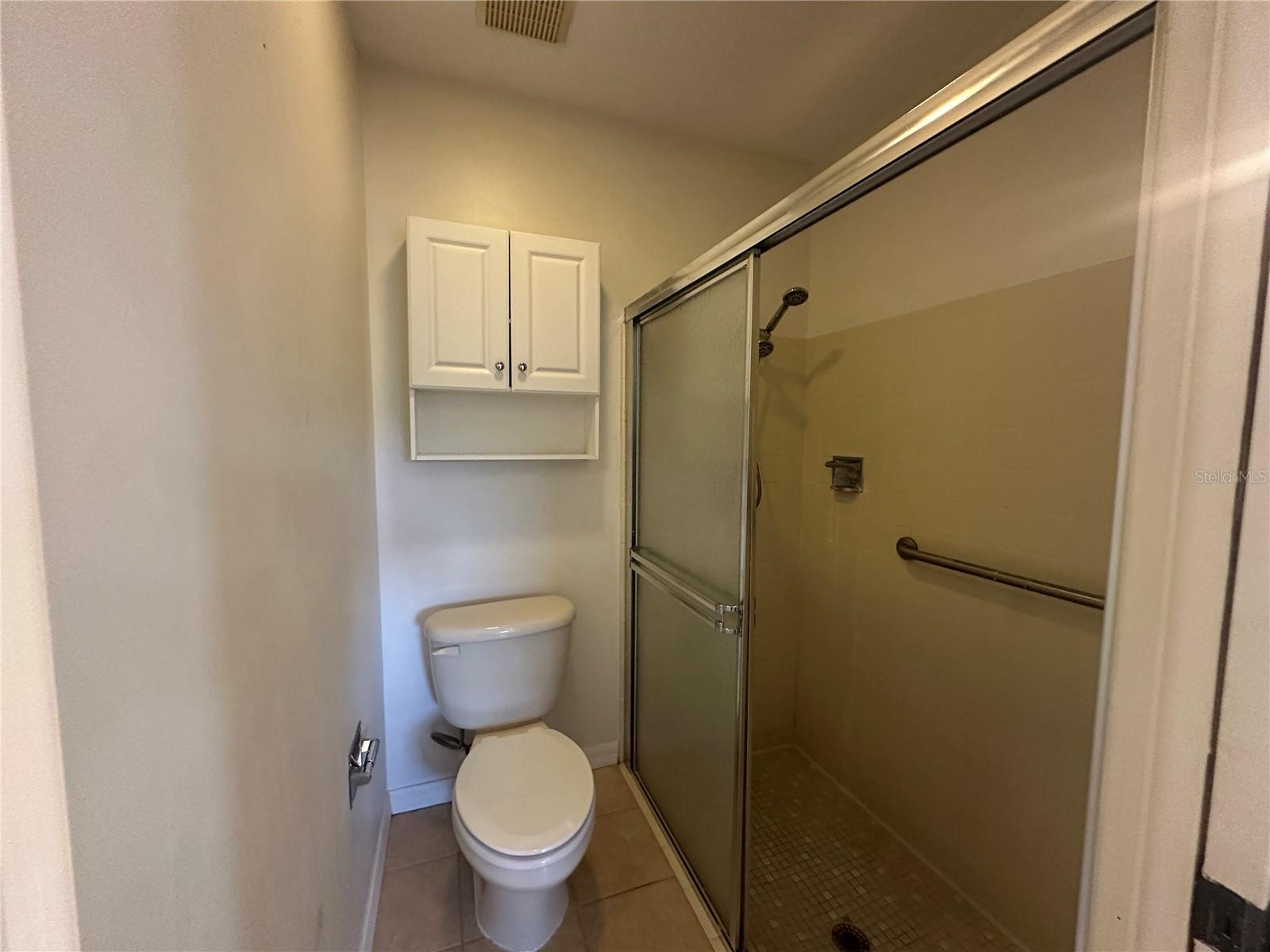 VILLAGE WOODS CONDO PH 02 - Residential Lease