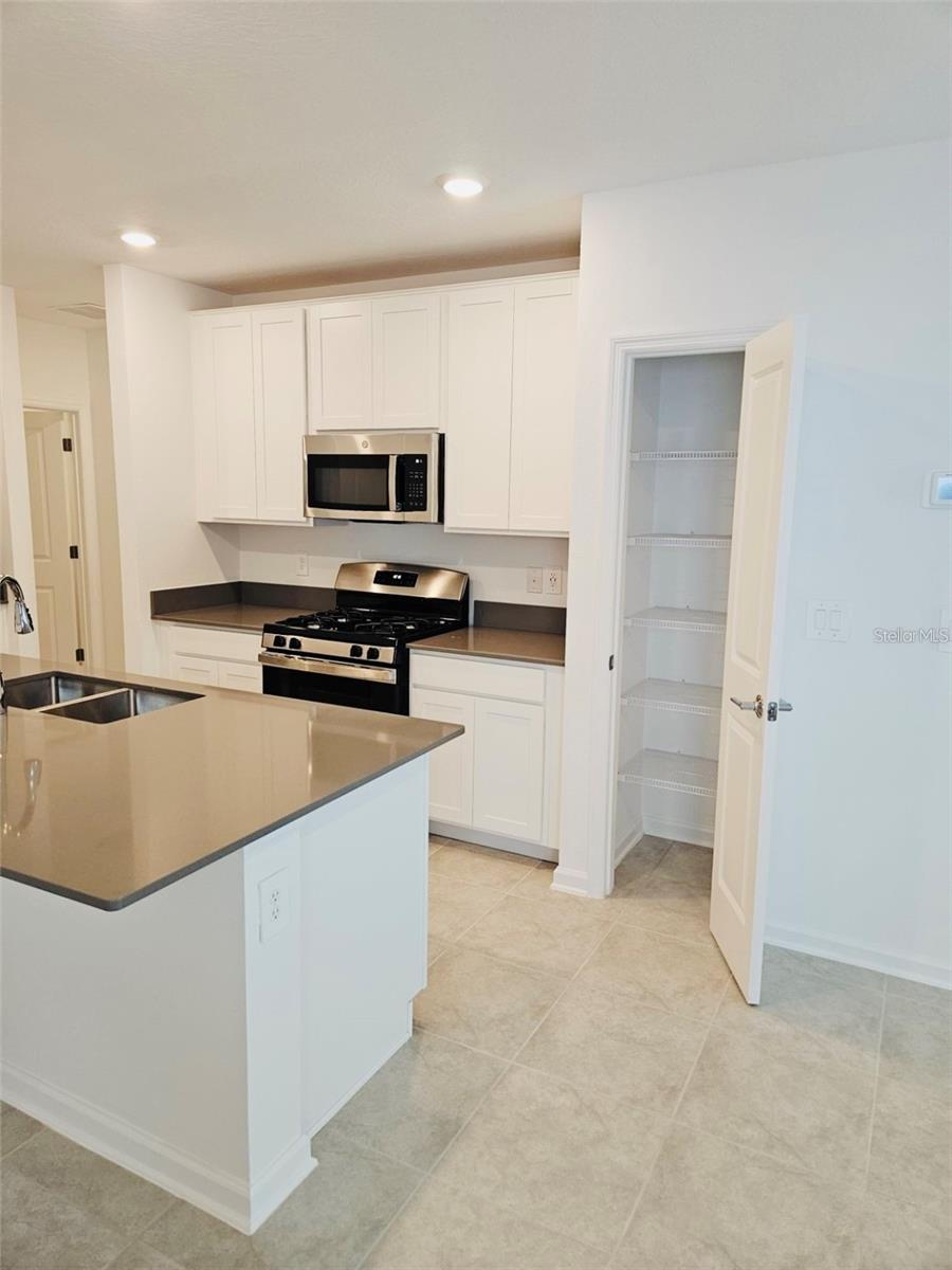 WINDSON AT LEESBURG PHASE II - Residential