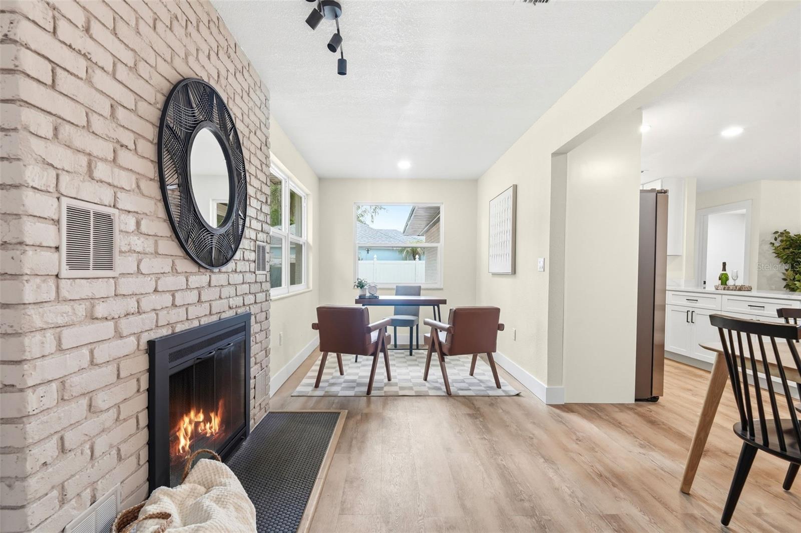 GOLDEN HEIGHTS SECOND ADD - Residential