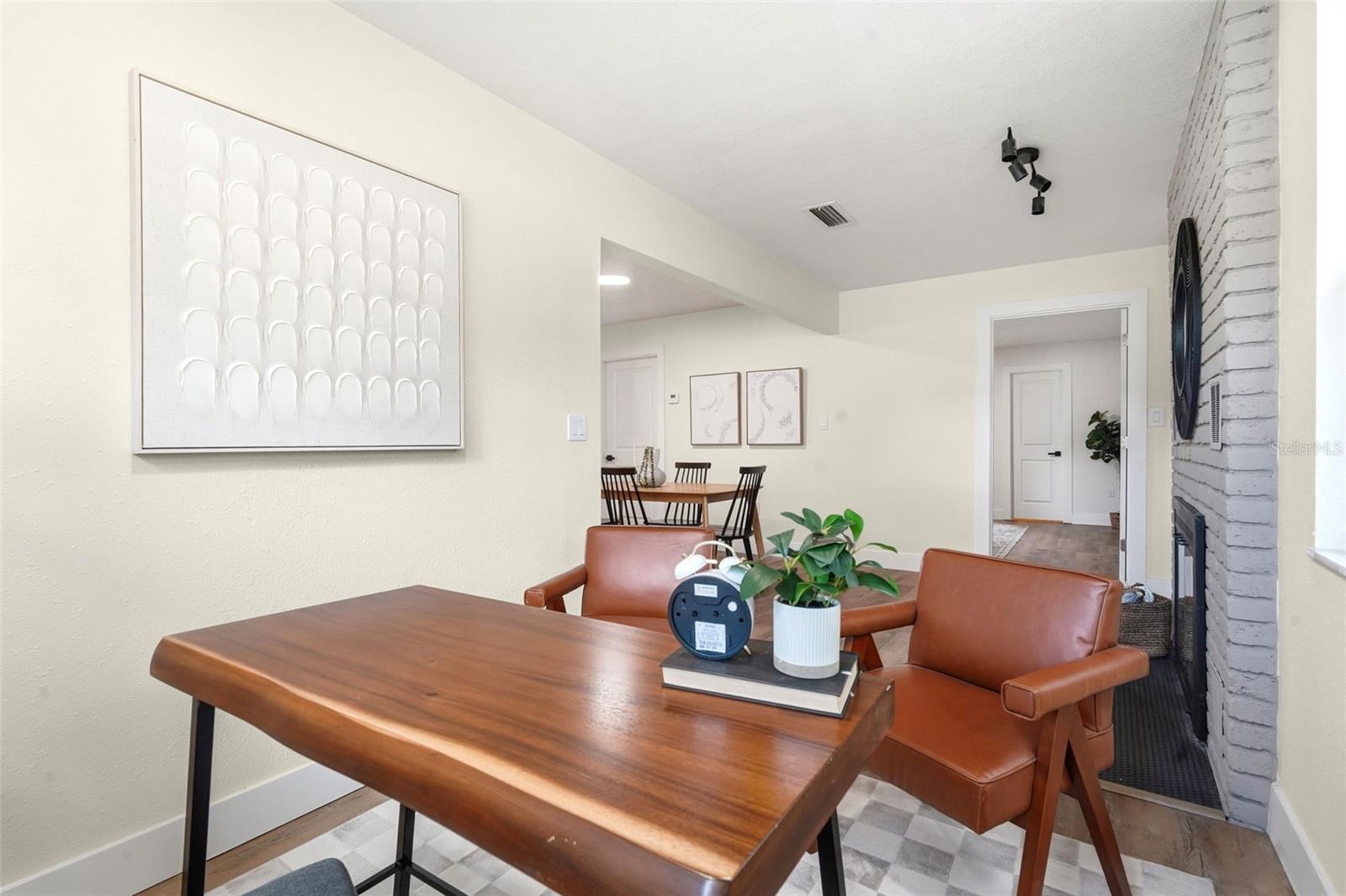 GOLDEN HEIGHTS SECOND ADD - Residential