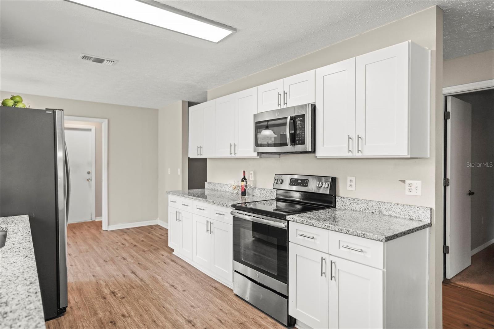 WOOD VIEW AT MEADOW OAKS - Residential