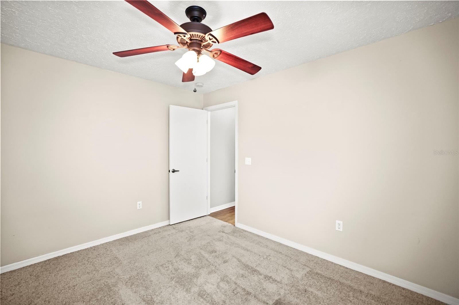 WOOD VIEW AT MEADOW OAKS - Residential