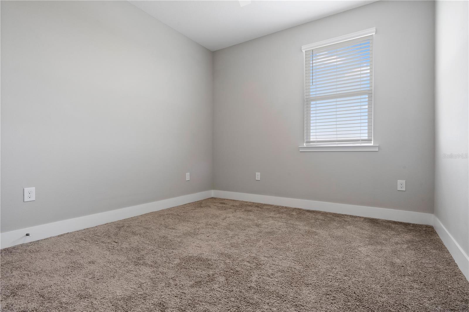 HIGHLAND RDG - Residential Lease