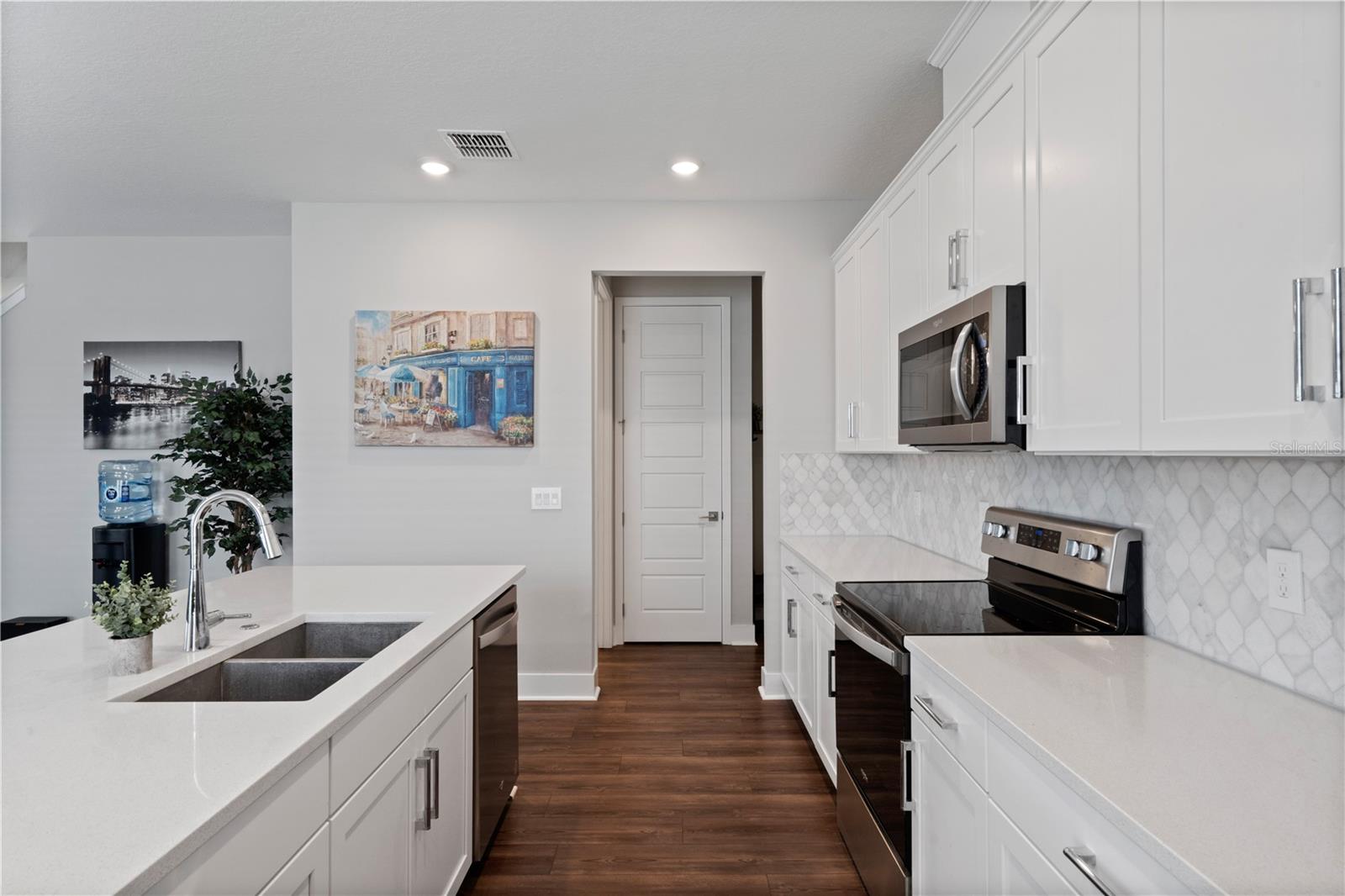 HIGHLAND RDG - Residential Lease