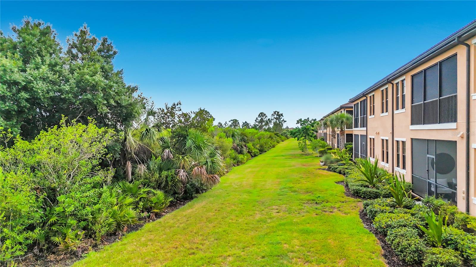 SARASOTA NATIONAL - Residential