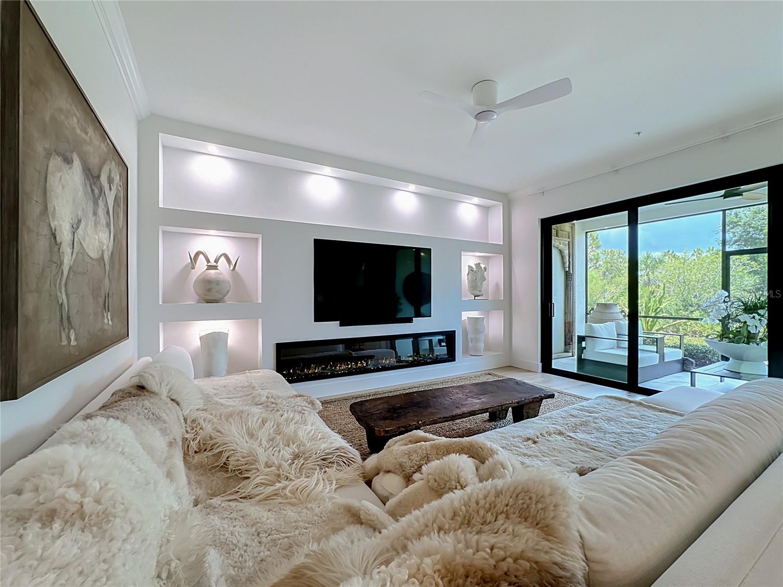 SARASOTA NATIONAL - Residential